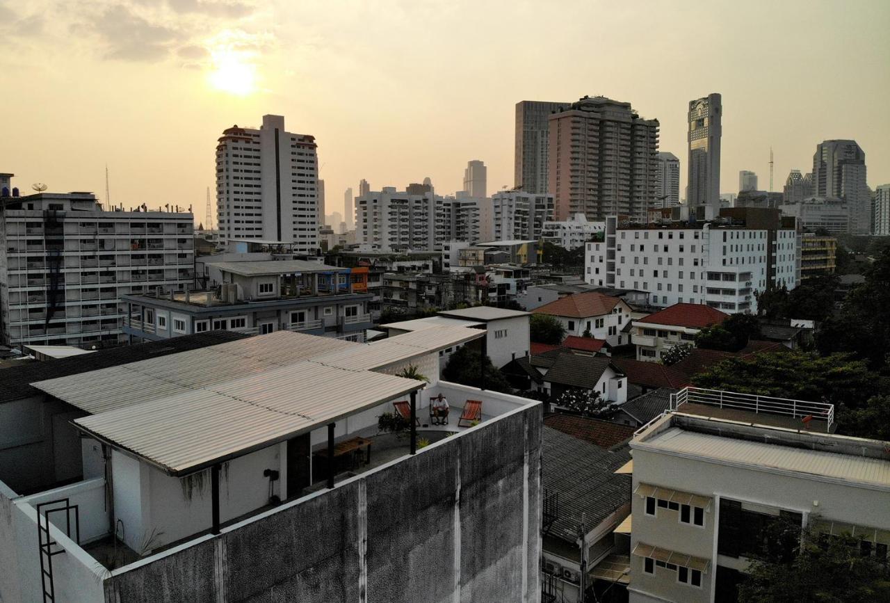 Apartment45 Hostel Bangkok Exterior foto